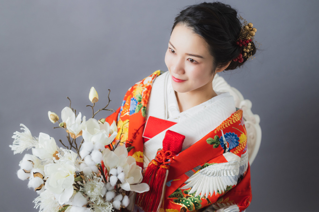 色打掛を着た女性