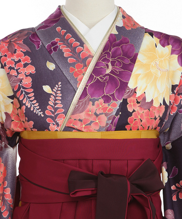 2尺袖 ポリエステル着物 袴用 刺繍 牡丹 紋意匠 2尺袖 ポリエステル着物 袴用 刺繍 牡丹 紋意匠 - メルカリ