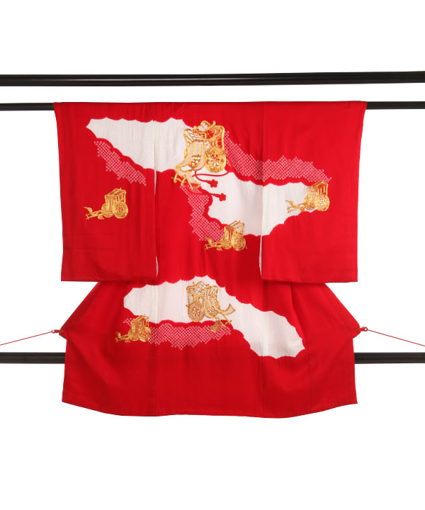 お宮参り産着レンタル 女の子｜赤の絞り染めに御所車の金駒刺繍