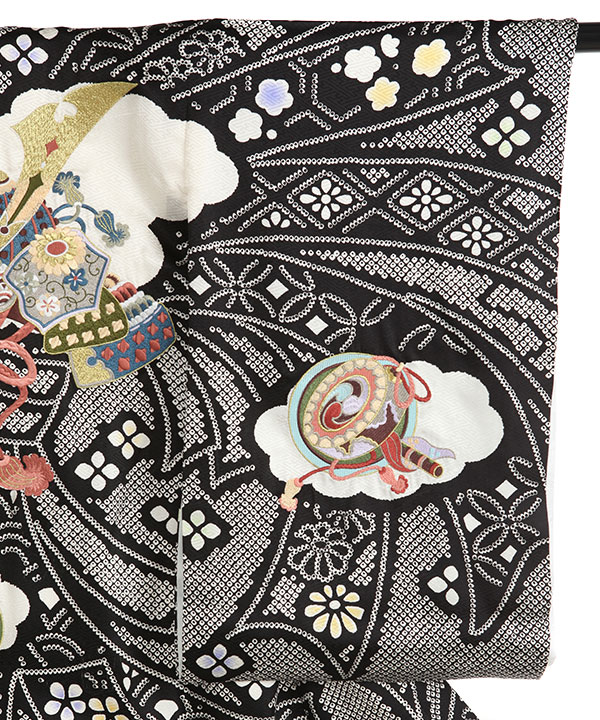 お宮参り産着レンタル 男の子｜黒地に疋田柄兜総刺繍｜U0256 ｜宅配