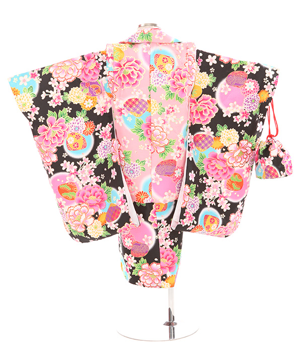 七五三(三歳女の子)着物レンタル｜牡丹に貝合わせ柄黒着物×ピンク被布
