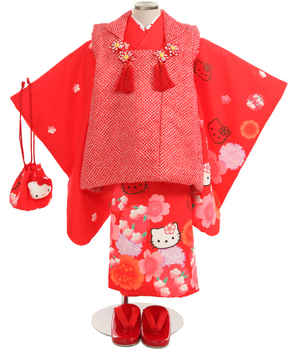 しちごさん　七五三　着物　3歳　7歳　キティ キティの着物で七五三👘参拝⛩️ 去年11月の振り返り投稿✨ ど