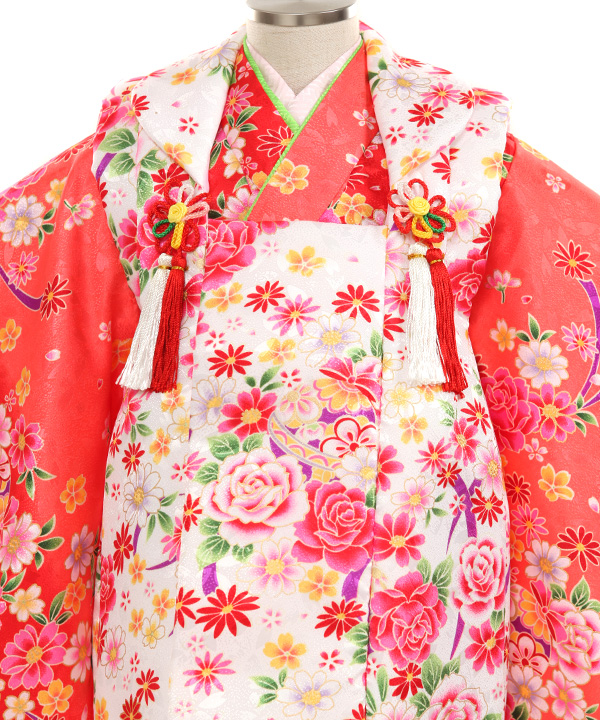 七五三(三歳女の子)着物レンタル｜鈴と花柄ピンク色着物×白被布