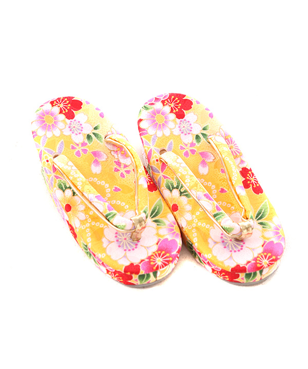 七五三(三歳女の子)着物レンタル｜桜菊柄黄色着物×ピンク被布｜W-G-3